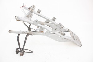 STELAŻ NADKOLA TYLNEGO Yamaha XT 125 2005-