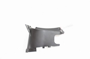 OWIEWKA OSŁONA PRAWA WYPEŁNIENIE Honda VF 1000F SC15 85-86