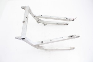 STELAŻ NADKOLA TYLNEGO Suzuki GSXR 600 750 SRAD