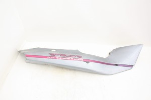 OWIEWKA OGON PRAWY Suzuki RF 600 93-96