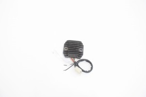 REGULATOR NAPIĘCIA Yamaha FZS 600 Fazer