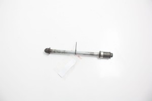 OŚ TYLNA KOŁA TYLNEGO Yamaha XV 250 Virago