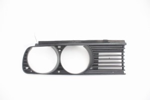 RAMKA OSŁONA REFLEKTORA BMW 325 E30