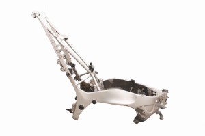 RAMA Z DOKUMENTAMI Suzuki RF 900