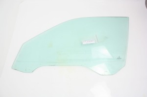 SZYBA DRZWI LEWA BMW 728 E38