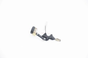 POMPA HAMULCOWA TYLNA Triumph Sprint ST 955 99-04