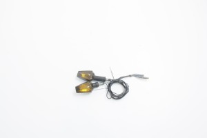 KIERUNKOWSKAZY PRZEDNIE KOMPLET Suzuki DR 350 90-94