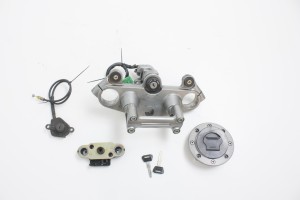 STACYJKA KOMPLET ZAMKÓW Suzuki VX 800