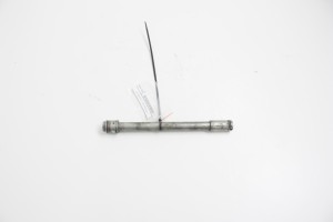 OŚ PRZEDNIA KOŁA PRZEDNIEGO Honda VT 1100 Shadow