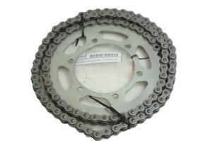 ŁAŃCUCH NAPĘDOWY Triumph Bonneville T100 22-23