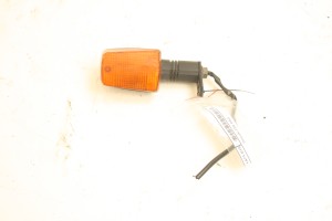 KIERUNKOWSKAZ TYLNY LEWY Suzuki DR 650