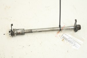 OŚ TYLNA KOŁA TYLNEGO Suzuki GR 650 83-85