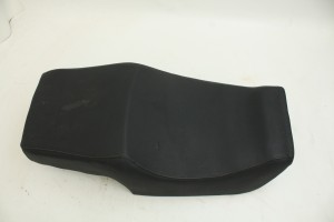 KANAPA SIEDZENIE FOTEL Suzuki GR 650 83-85