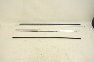 LISTWA PRAWY PRZÓD BMW E12 518