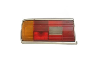 LAMPA TYLNA LEWA BMW E12 518