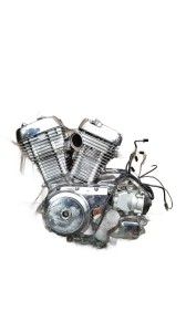SILNIK Suzuki VS 800 Intruder